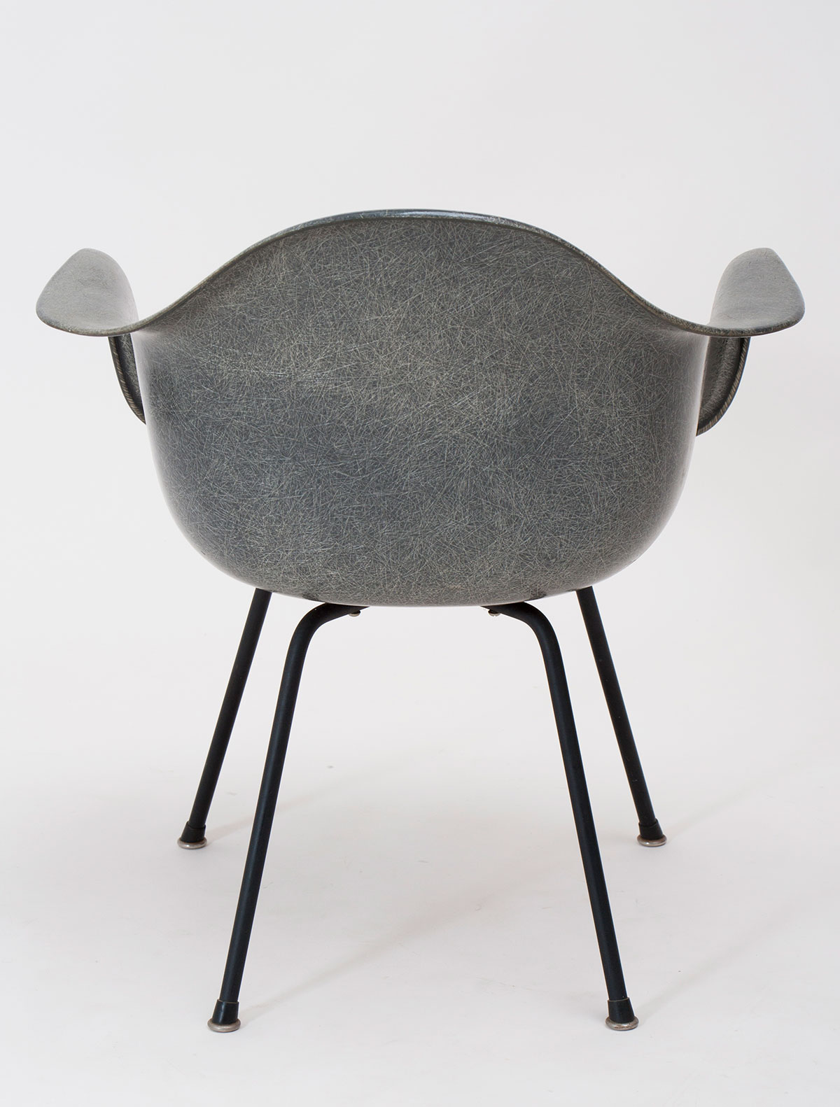 1186 charles eames shell chair gray patrick parrish 0002