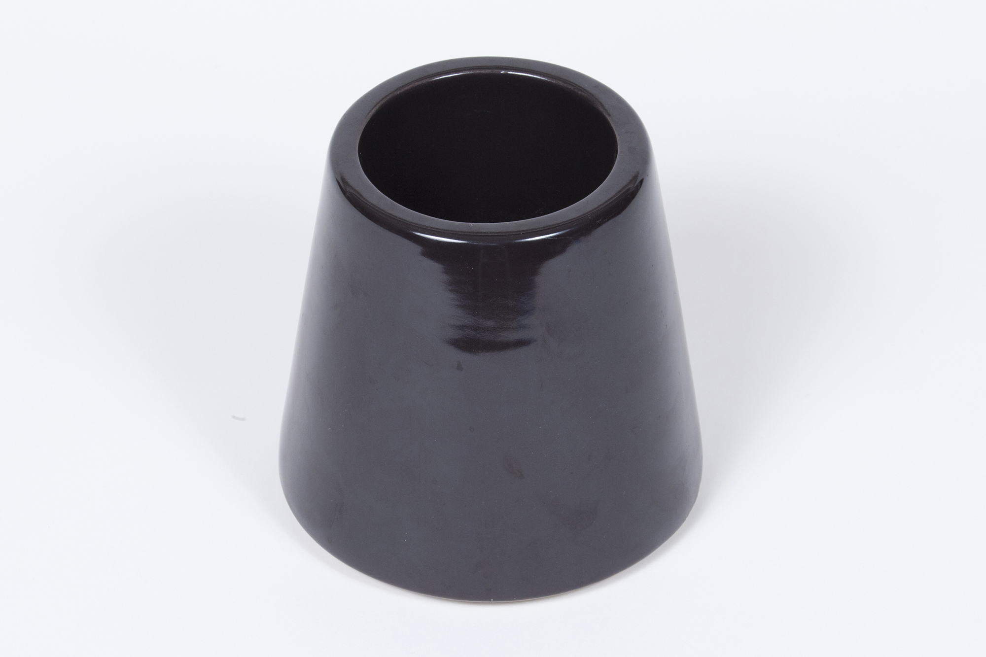 2493 XB2 W9343 blackvase web